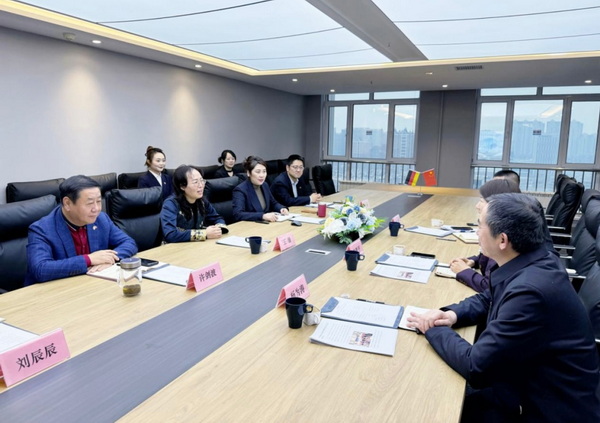 1703730216828050815.jpg 3_调整大小.jpg
