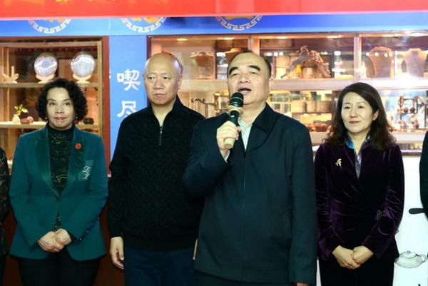 1704761786140085628.jpg b_调整大小.jpg