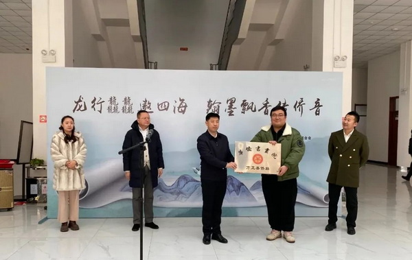 1706690955188035306.jpg 1_调整大小.jpg